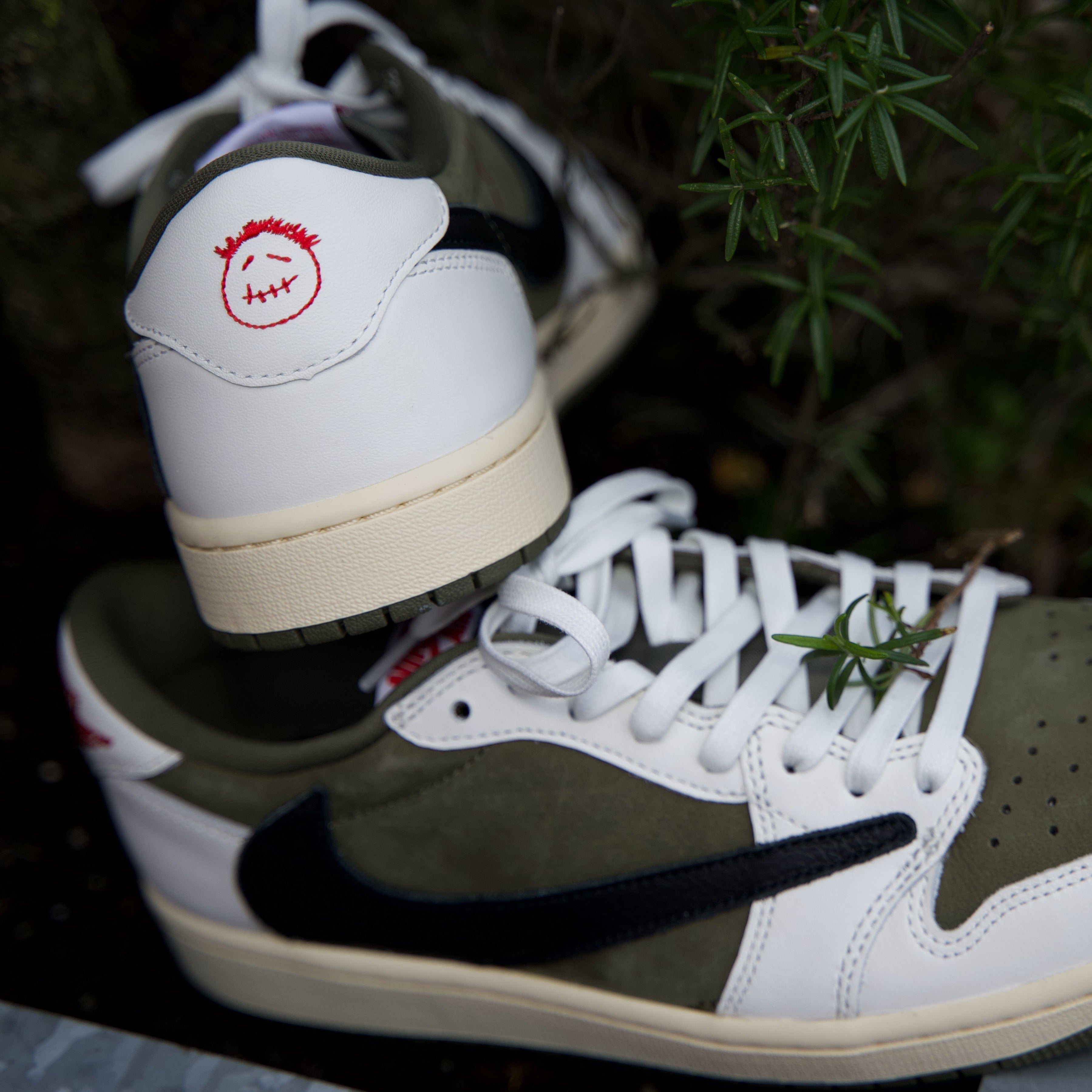 Jordan 1 Retro Low OG SP Travis Scott 'Medium Olive' – The Attic