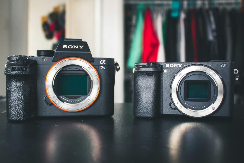 SONY（ソニー）Eマウントのパンケーキレンズのおすすめ3選！小型軽量