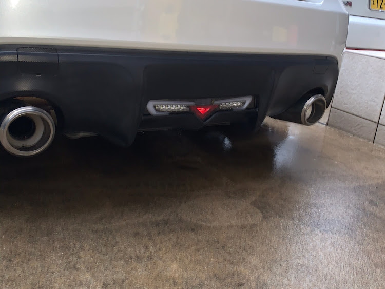 86のDIY・バックフォグ・VLANDに関するカスタム事例｜車のカスタム情報