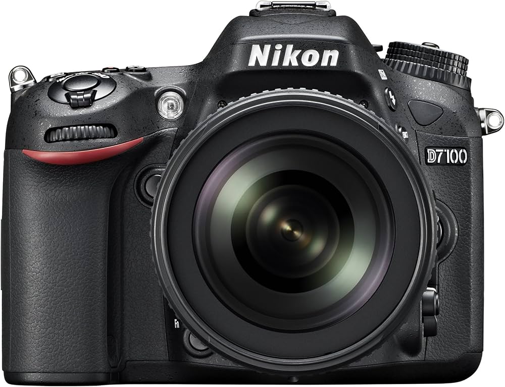Amazon | Nikon デジタル一眼レフカメラ D7100 18-105VRレンズキット