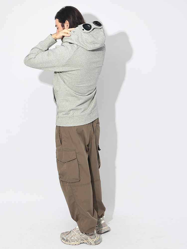 C.P COMPANY (シーピーカンパニー) ジップポケット フルジップ