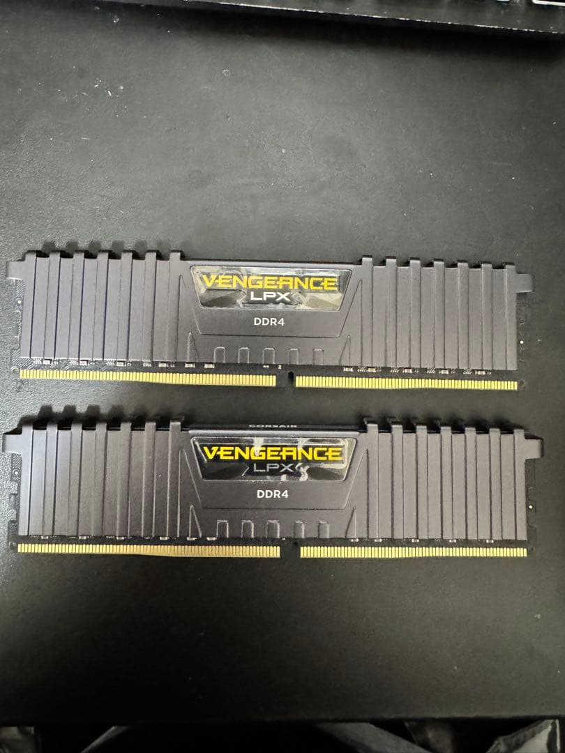 メモリー CORSAIR DDR4 64GB (32GB x2) 3200MHz VENGEANCE® Series 64GB (2 x 32GB) DDR4 SODIMM 3200MHz CL22 Memory Kit