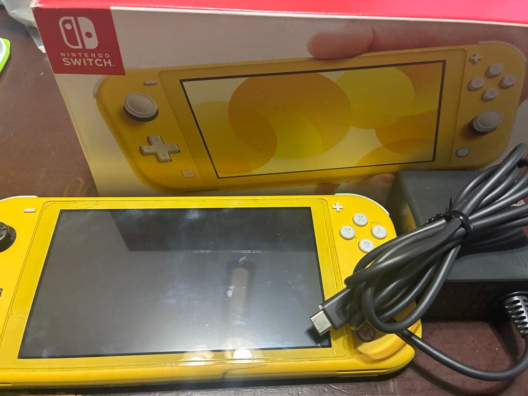 switch lite ジャンク　イエロー Nintendo Switch Lite Yellow Console Only Excellent Condition